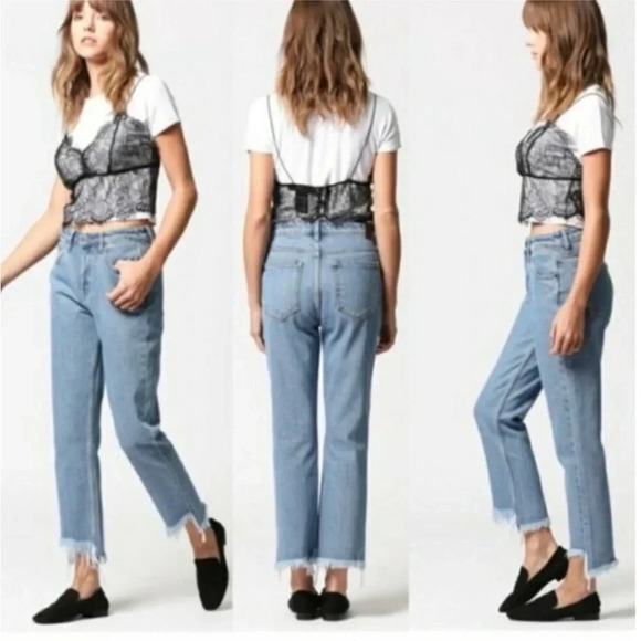 Hidden Tracey High Rise Frayed Hem Straight Crop Jeans - Picture 1 of 9
